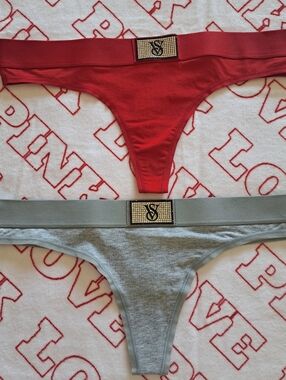 VS panties bundle (M) NWT